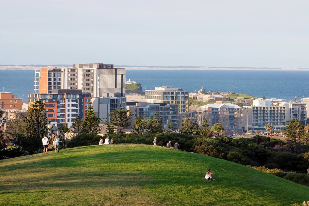 King Edward Park lookout overlooking Newcastle Harbour, Nobbys Headland and the Newcastle city skyline.