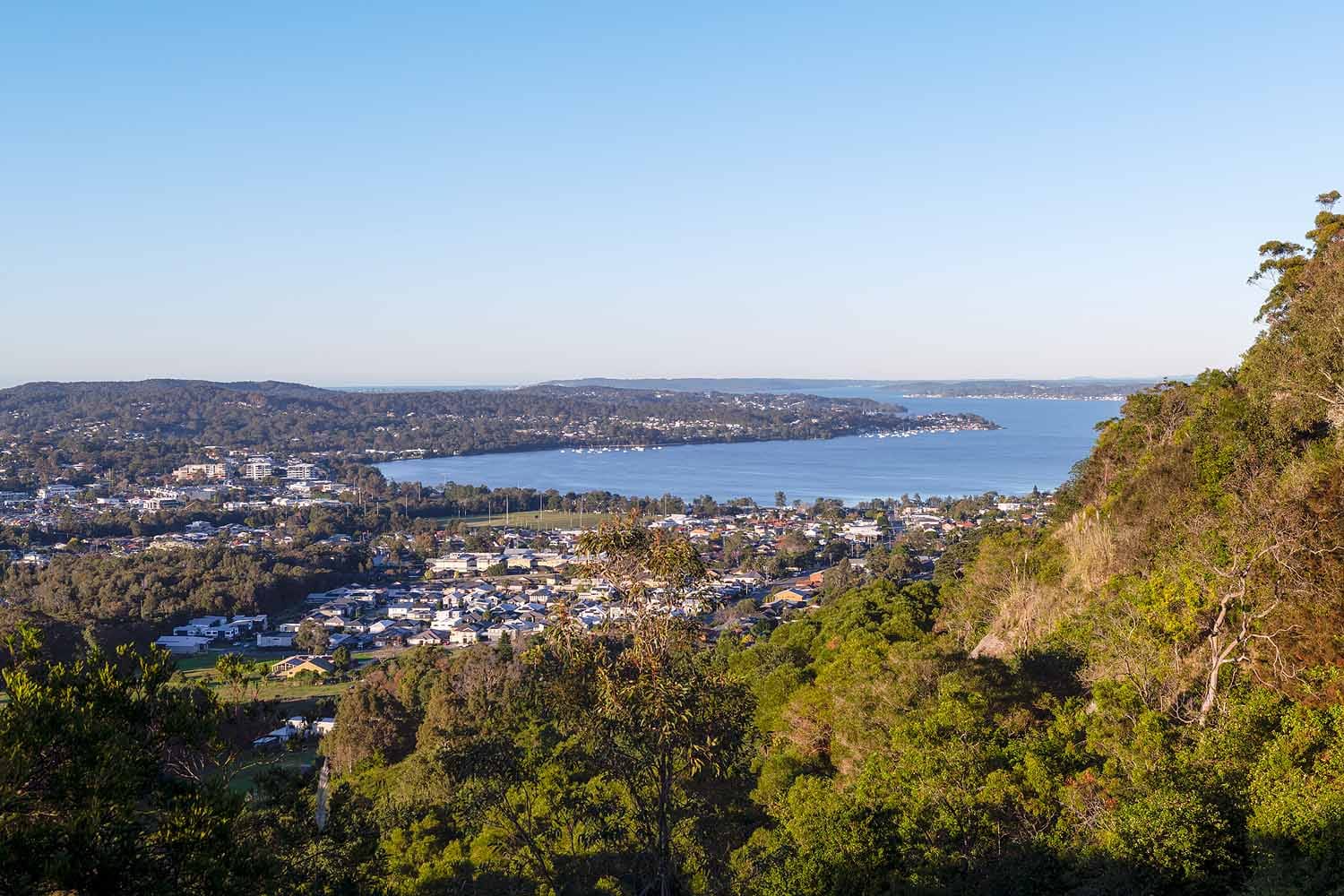 munibung-hill-lookout-lake-macquarie-panoramic-view.jpg Panoramic view from Munibung Hill Lookout overlooking Lake Macquarie, Warners Bay and the surrounding suburbs.